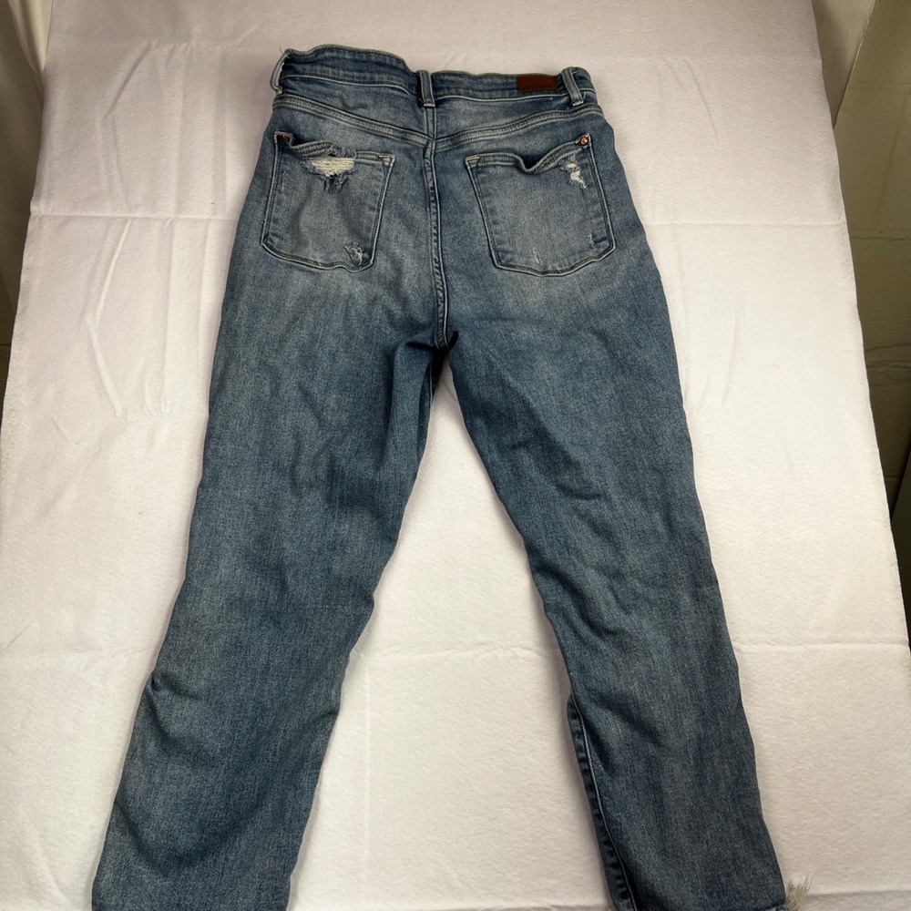 Judy Blue Straight Fit Distressed Raw Hem Jeans Medium Wash 11/30 - Picture 12 of 12